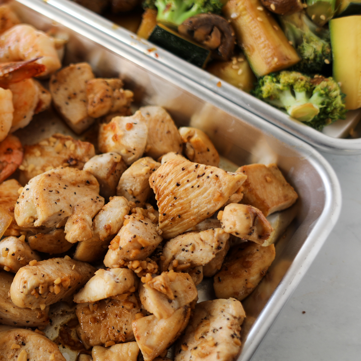 blackstone hibachi chicken close up after cooking